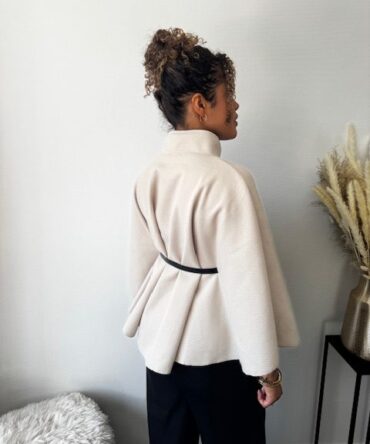 Elégance cape beige