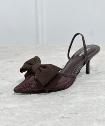 Lace bow heels brown
