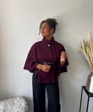 Elégance cape bordeaux