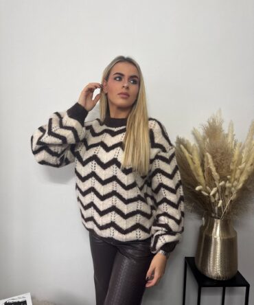 Zigzag Knit Sweater